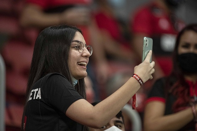 展现了他在 展现了他在